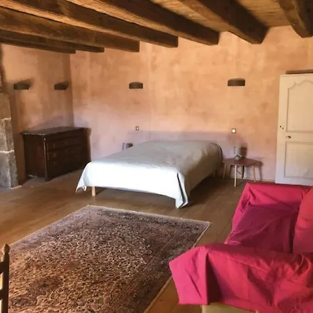 Le Chevalier - Maison Et Jardin Face A La Montagne Saint-Vincent-de-Salers