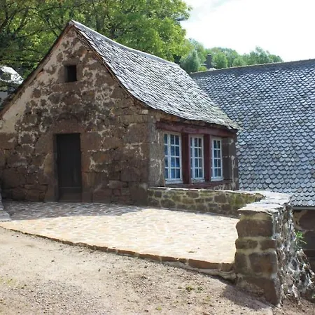 Le Chevalier - Maison Et Jardin Face A La Montagne * Saint-Vincent-de-Salers